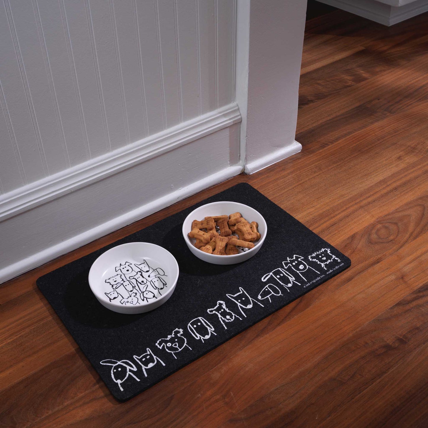 SPECKLE & SPOT® Recycled Rubber Dogs In A Row Placemat